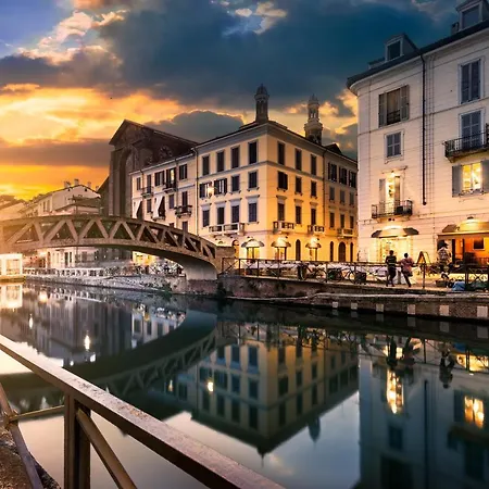 شقة Walking To The Duomo From A Luxury Penthouse