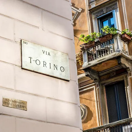 Walking To The Duomo From A Luxury Penthouse *