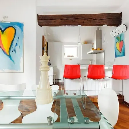 Apartment Walking To The Duomo From A Luxury Penthouse Milan